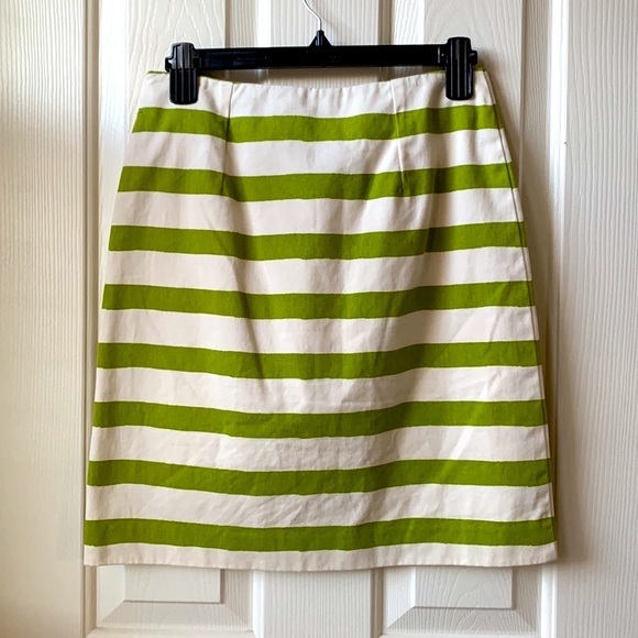 Boden white and green stripe A-line skirt with floral appliqué 4R - Picture 2 of 8